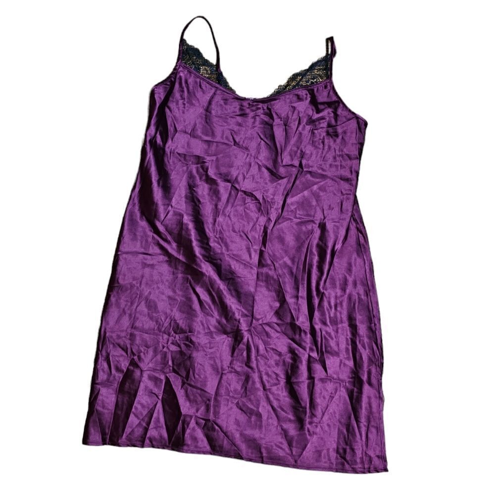 Women's VANITY FAIR Polyester Nightgown Medium